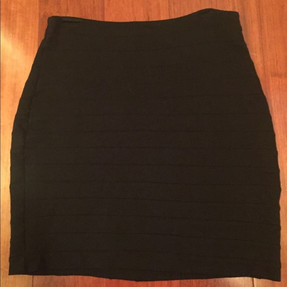 NWOT Black (bodycon) EXPRESS skirt Size 8